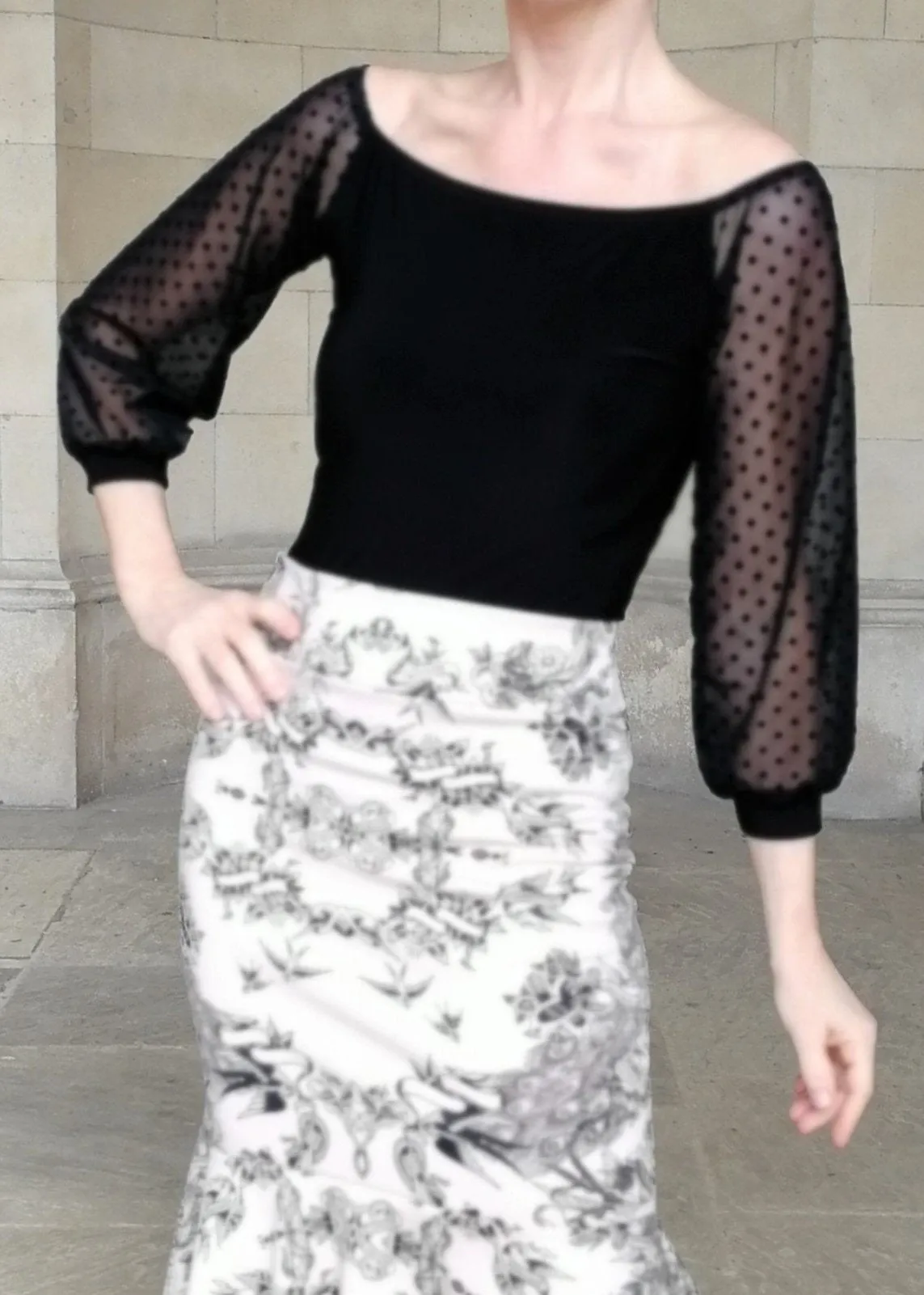 CAMILLE Tango top with tulle sleeves