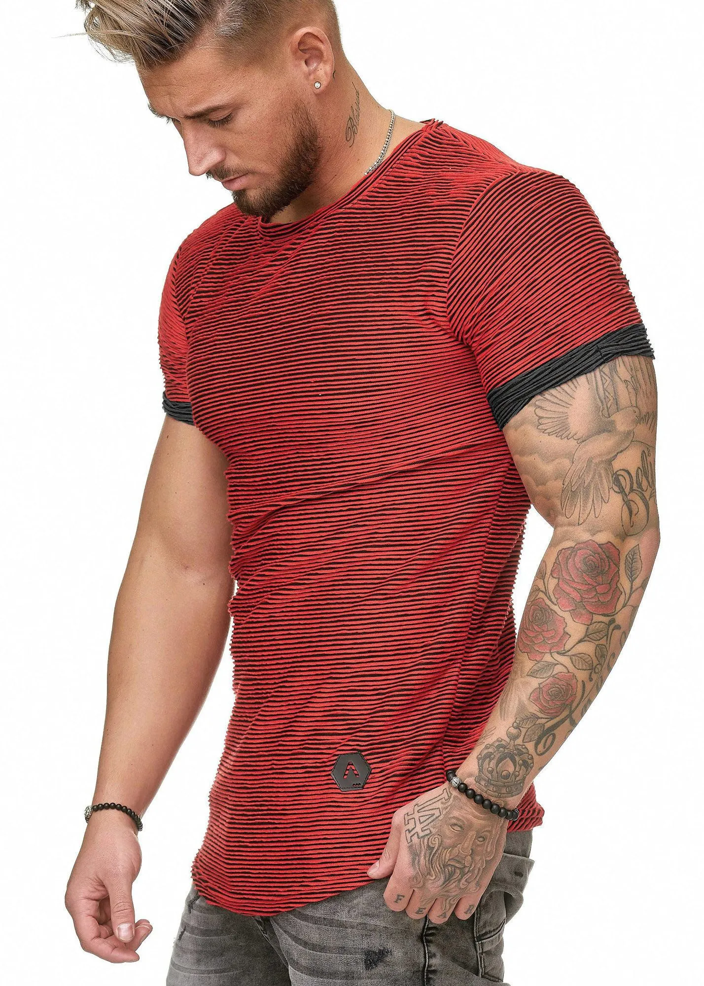 Grit T-Shirt - Red X0040B
