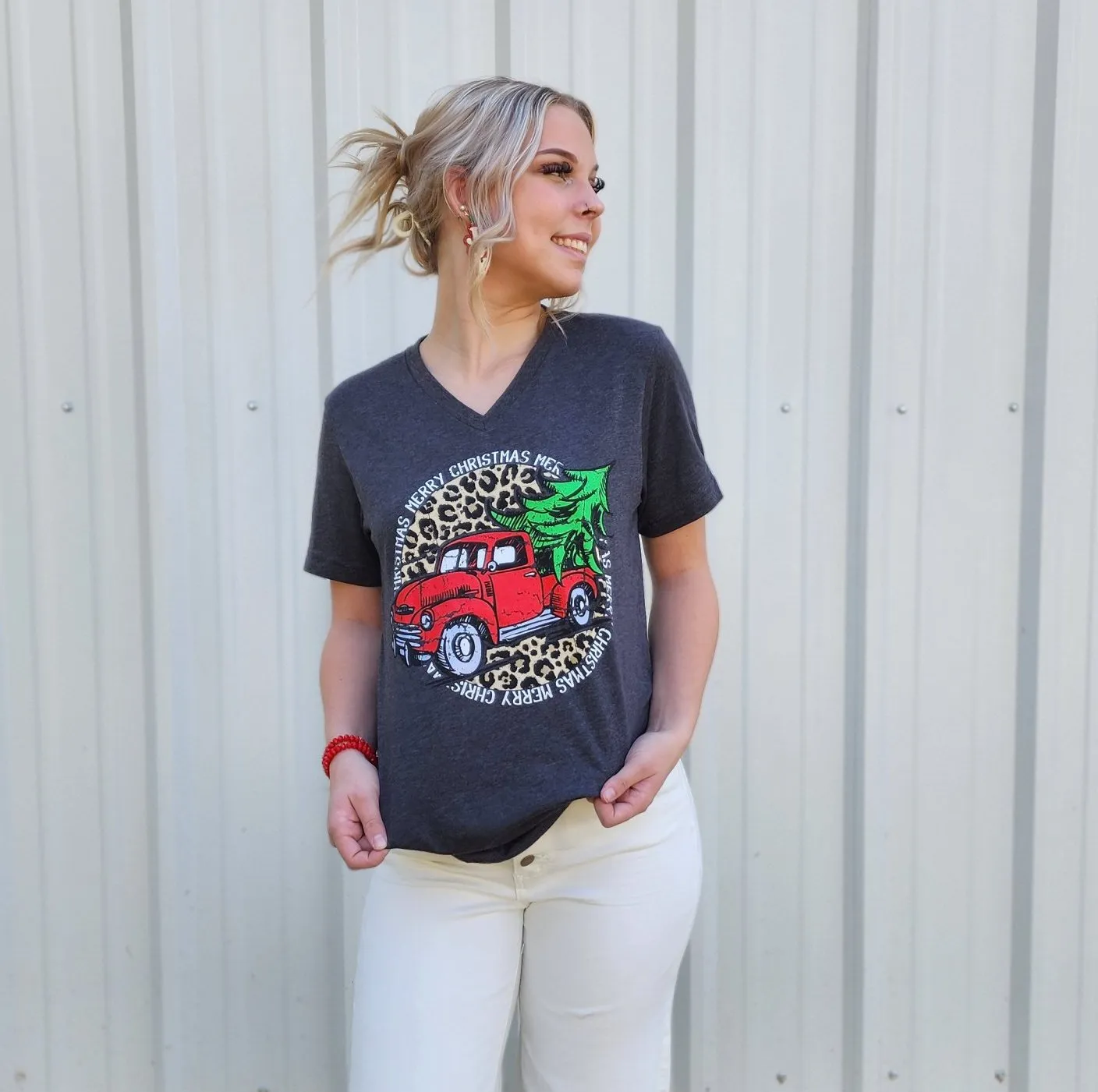 Merry Christmas Old Truck T-Shirt
