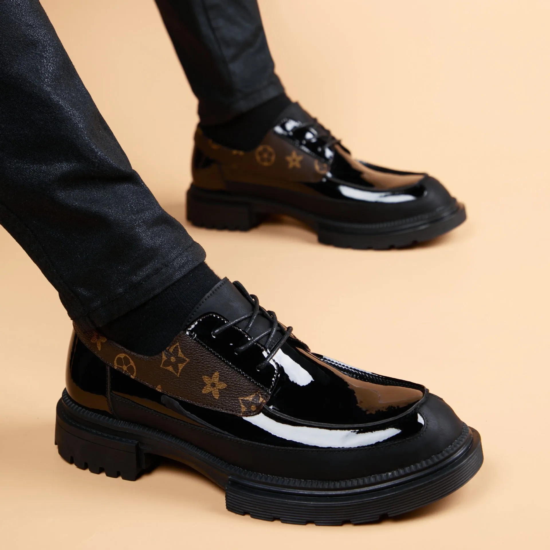 Round-toe shoes for men, business and casual, trendy, high-gloss leather shoes, genuine leather, breathable, thick-soled, British-style wedding shoes for men