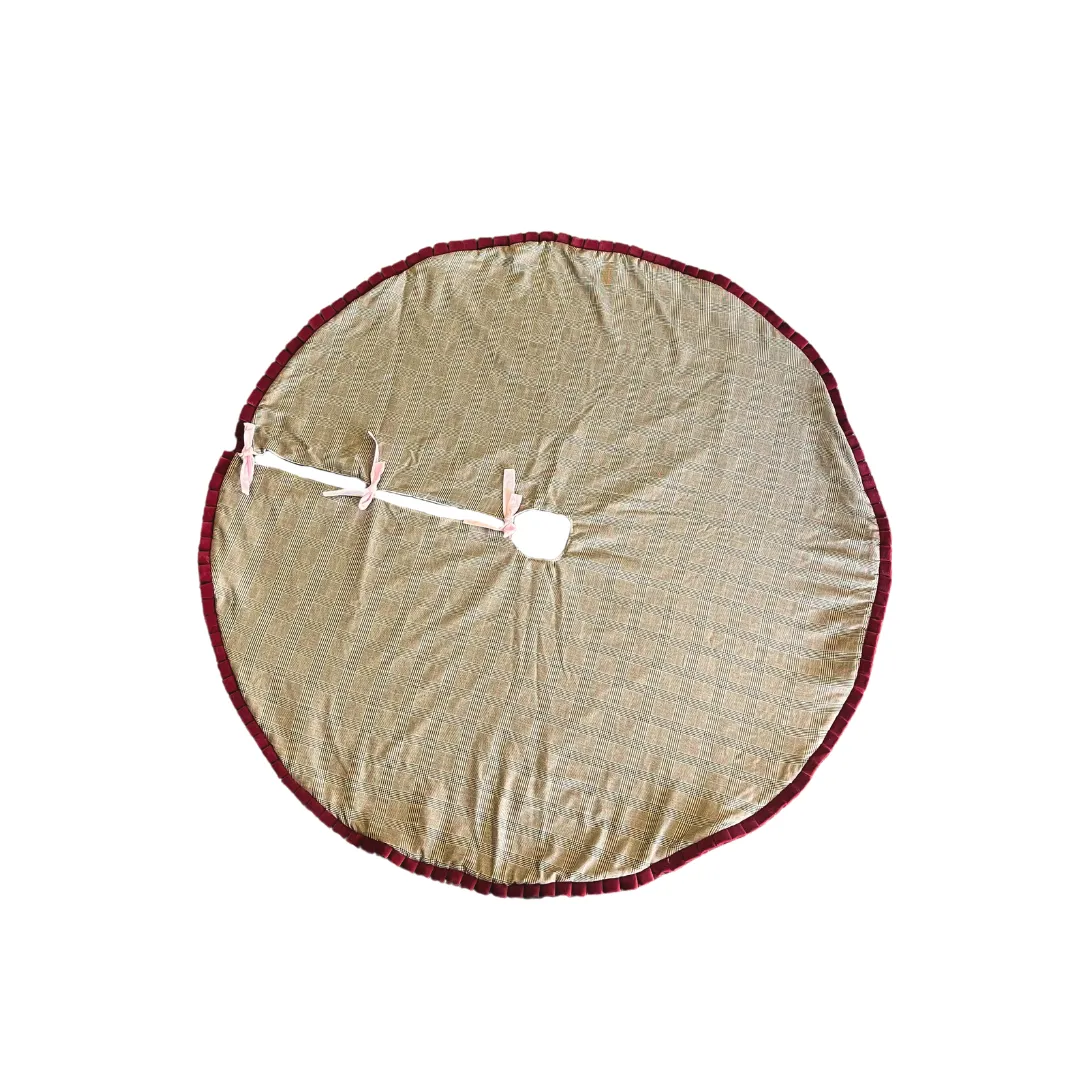 The Noble Tree Skirt