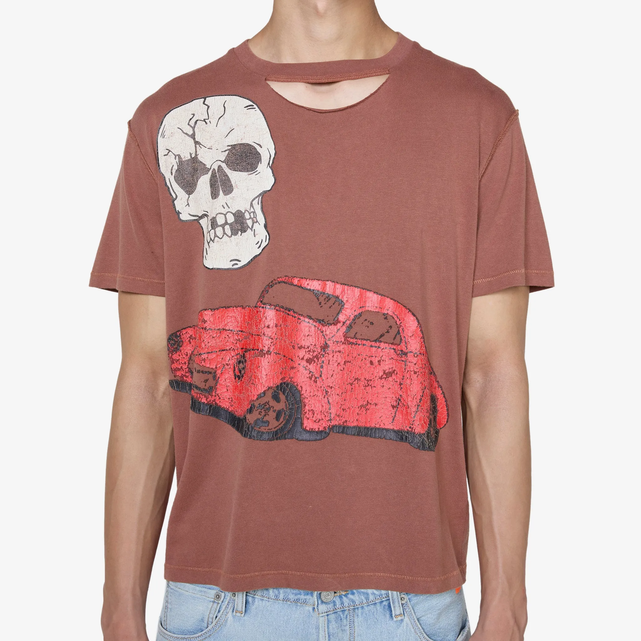 Unisex Ripped Collar Skull Red Car T-Shirt Brown